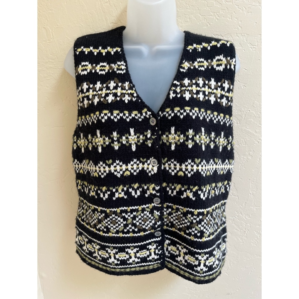 Woman’s.Size L, hand knit looking, fair isle,sweater vest.Northern Isles, black